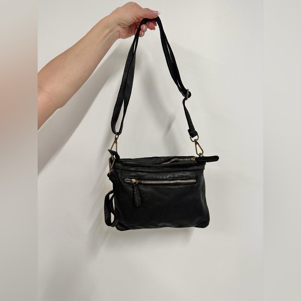 (L326-BLK) DISTRESSED ADJUSTABLE CROSSBODY/SHOULDER BAG